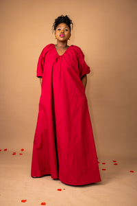 Upeo maxi dress in plum, close-up of puff sleeves and V-neckline